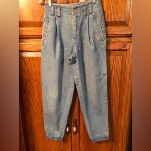 Vintage Liz Claiborne Pleated Jeans